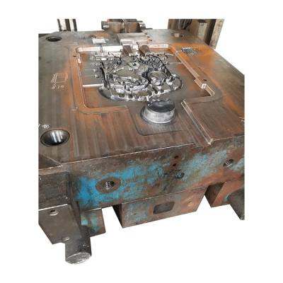 China Best Selling Durable H13 Using Precision Aluminum Die Casting Die For Gearbox Case for sale