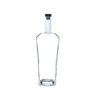 China Bordeaux Wines Customized Whiskey Glass Bottle Cork 500ml 750ml 1000ml Glass Bottle Empty Whiskey Wine for sale