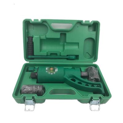 China Remove Screw From Tire Customize Torque Wrench Labor Saving Wrench With Metal Lockers for sale