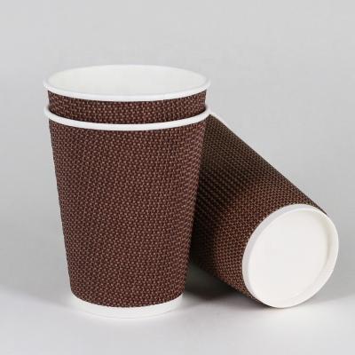 Cina 4oz/8oz/10oz/12oz/16oz Ripple Disposable Corrugated Wall Take Away Coffee Packaging Paper Cup in vendita