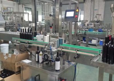 China Wine Bottle Jar Labeling Machine / Automatic Bottle Labeler for sale