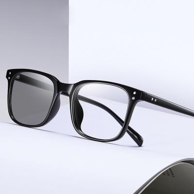 China Gaming Glasses Optical Glasses Retro Sight Anti Blue Glasses Computer Glasses Fashion Light Filter Photochromic Blue Light Glasses for sale