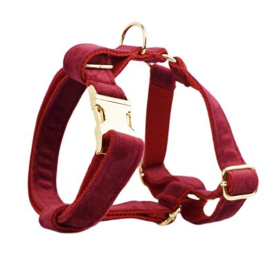 China Personalized Drop Shipping Wholesale Adjustable Collars Dog Accessories Hardware Metal Designer Logo Soft Velvet Dog Leash and Harness for sale