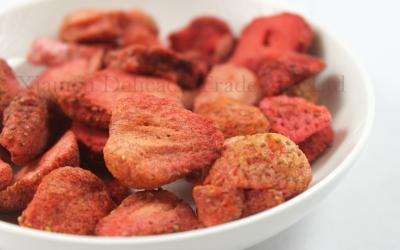 China Freeze Dried Strawberries Slices for sale