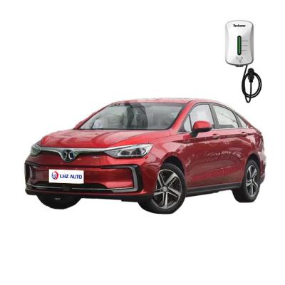 Chine Voiture 100% électrique à 5 portes et 5 sièges, spécialement conçue pour les taxis, idéale pour les marchés européen et américain à vendre