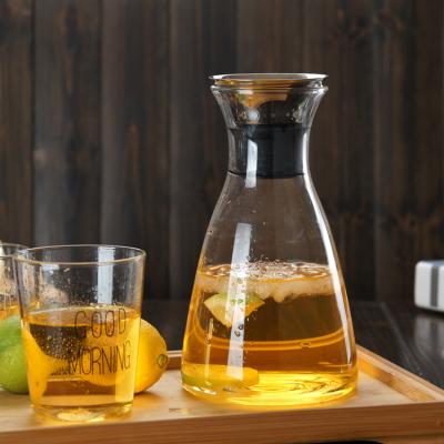 China Factory viable hot water promotional clear glass jug pyrex jug and cold water jug ​​with lid for sale