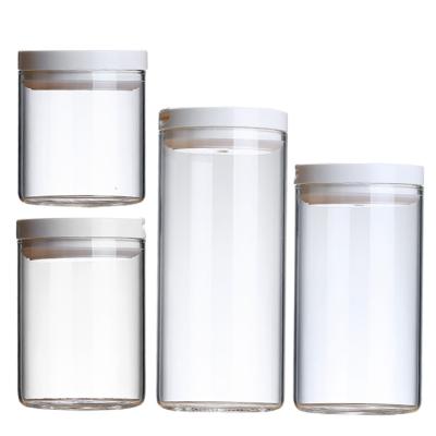 China Sustainable Large Mouth Blown Large Sealed Glass Snack Storage Jar With PP Plastic Cap for sale