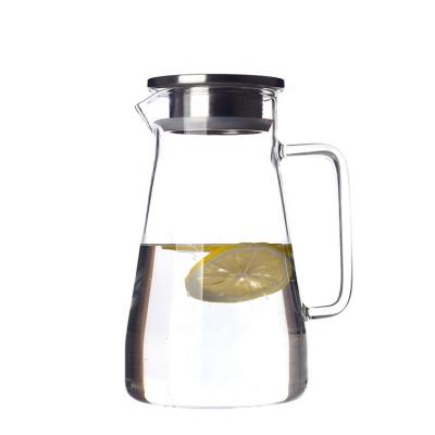 China Sustainable Glass Cold Water Carafe With Perfect Stainless Steel Drip-Free Lid Glass Water Pitcher for sale