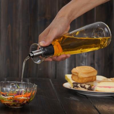 China Frying Oil Soy Sauce Vinegar Dispenser Sustainable Borosilicate Glass Bottle With Stainless Steel And Silicone Lid for sale