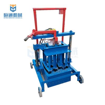 China Concrete Hollow Block Making Machine Easy To Operate 220V/380V Voltage for sale