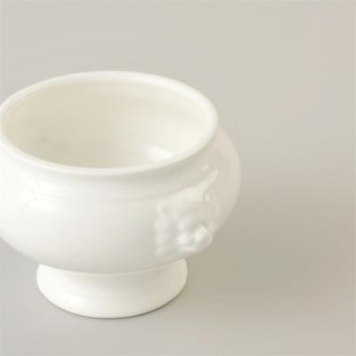 China Auratic Style Wholesales Porcelain Western Sauce Container Sustainable Western White Ceramic Cup Small Sauce Bowl for sale