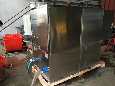 China Cool-keeping 1000KG Solar Power Ice Maker Cube Machine Ice Cube Maker Ice Maker for sale