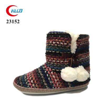 China Fashion Trend Girl's Label Shoes Custom Warm Soft Indoor Winter Woven Boots for sale