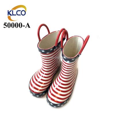 China Fashion Trend Wholesale Kids Shoes OEM Cute Printing Rubber Children Waterproof Girl's Rain Boots for sale