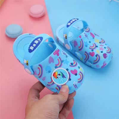 China 2021Cartoon Round Children's Casual Shoes Hole Sandals Shoes Non - Slip Soft Girls Shoes Summer Beach Slippers for sale