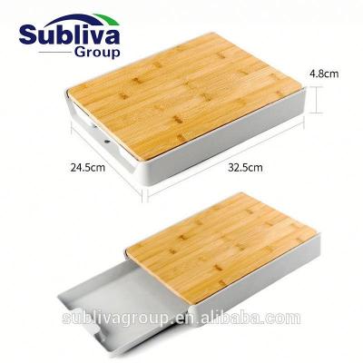 China Sustainable bamboo cutting board with tray for sale