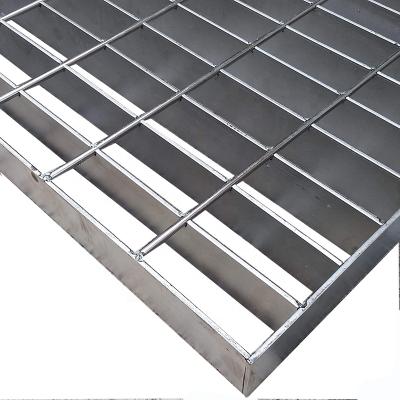 China 304 / 316 Industrial Press Locked And Stamps Locked Stainless Steel Grate for sale