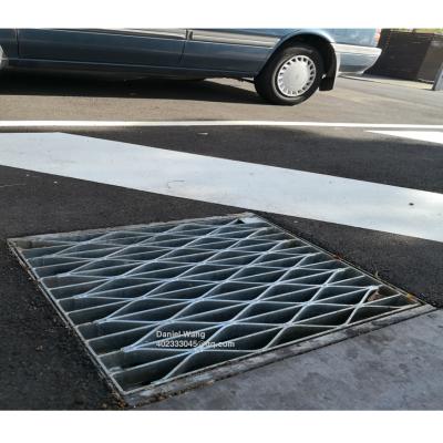 China Industrial Galvanized Steel Driveway Drainage Ditch Sump Ditch Drain Grating Cover for sale