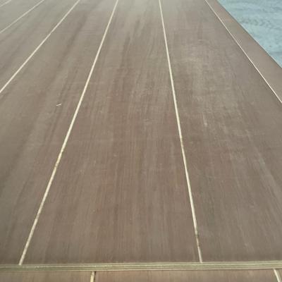 China Minimalist 3000 mm x 1220MM Grooved Plywood for sale