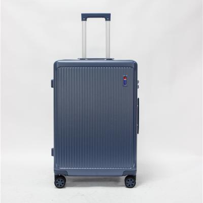 China Hot Selling High Quality Travel Trolley Luggage Bag Waterproof Hard Shell Foldable Suitcase for sale