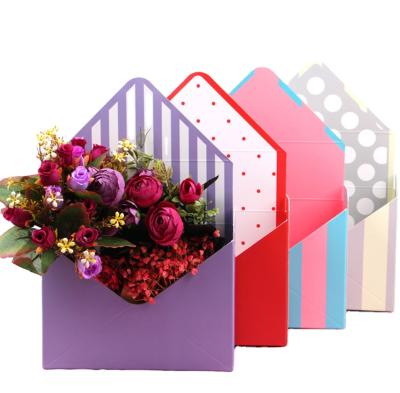 China Recyclable Envelope Flower Paperboards Folding Gift Box Flower Packing Box for sale