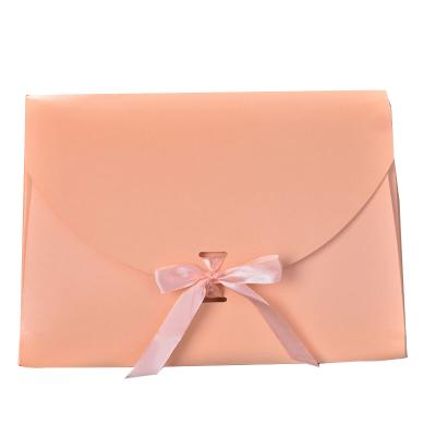 China Ribbon Closure Fashion Designed Envelope For Stocking Scarves Gift Wrapping for sale