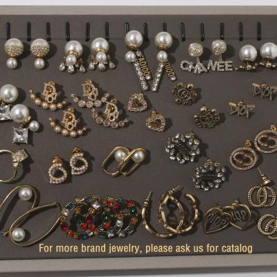 China Fashion Designer Fashion Rhinestone CZ Diamond Wholesale Trendy Women's Long Fashion Famous Circles Cc Inspired Cc Earrings for sale