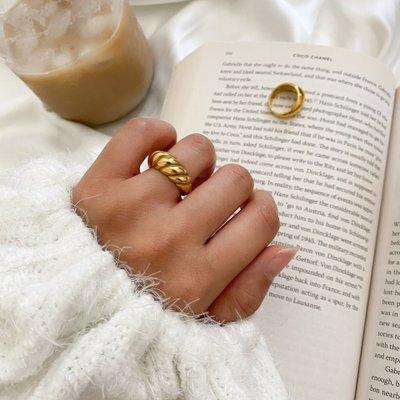 China RAKOL RL5043 CLASSIC Finger Gold Plated Rings Hip Hop Jewelry For Women Men for sale