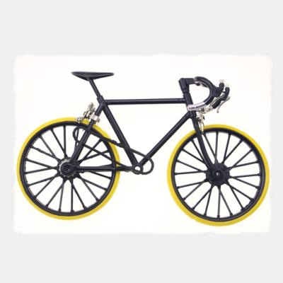 China Toy Made Diecast In China 1/24 Diecast Old Model Bicycle Alloy Bicycle Adult Model for sale