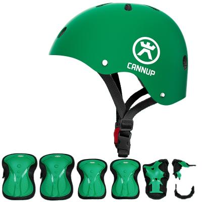 China Adjustable Breathable Skateboard Helmet SWING Elasticity Bike Protective Gear Skating Set for Adults and Kids for sale