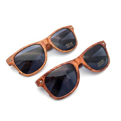 China Fashion Sunglasses DLC9009 DL Lenses Fashion Custom Mens Wood Sunglasses Wood Grain Brand Sun Glasses With Free Sample for sale