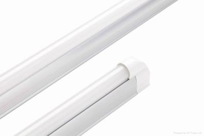 中国 乳白色カバー 18 ワット 4 Ft T5 LED の管は AC85-265V の取り替え IP20 をつけます 販売のため