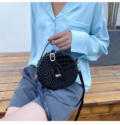 China s207 2021 new style daily life cosmetic bags solid color single shoulder cross - body bag handbags for women cell phone bags for sale