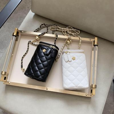 China Korean version of new fashion 2021 niche design chain rhombus PU bag fashionable messenger bag of wild lady mobile phone bag for sale