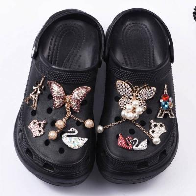 China Shoe Buckle Styles New Jeweled Beads Newest Design Accessories Charm Rhinestone Wedding Metal Shoe Accessory for sale