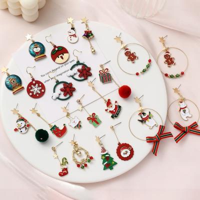 China Cute Oil Bells Deer Fur Ball Earrings Cute Christmas Tree Drip Earrings Casual/Sporty Christmas Warm Earrings for sale