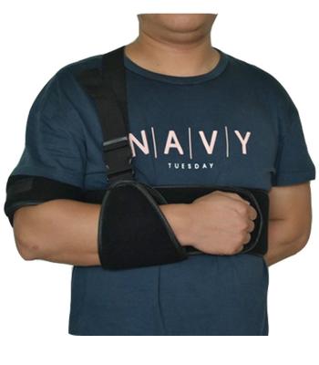 China SI -07 Shoulder Abduction Sling Shoulder Immobilizer Sling Black Color S M L Size for sale