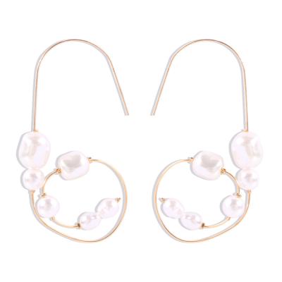 China New CLASSIC Network Celebrity Pearl Earrings Shape Circle Simple Geometric Earrings Korean Style Pearl Earrings for sale