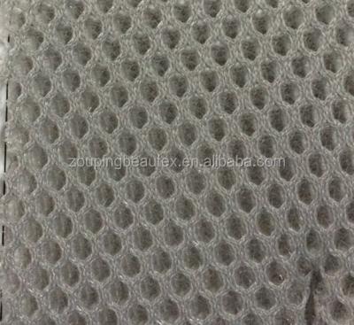 China Anti-Static Polyester Warp Knitted 3D Air Spacer Sandwich Mesh Fabric For Ventilation And Mattress Material for sale