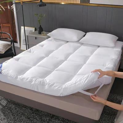 China 100% Microfiber Bed Mattress Topper Customized Therapy Bed Mattress Size For Home Hotel for sale