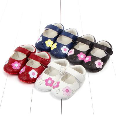 China 2022New Arrivals Lovely Flat Embroidery Flower PU Leather Newborn Soft Non-slip Soled Baby Shoes Baby Shoes for sale