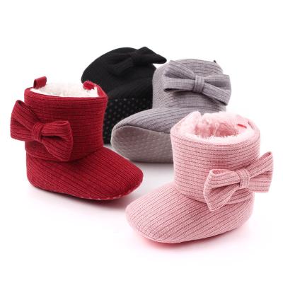 China Anti-slippery Ball Design Plush Baby Shoes Winter Warm Baby Boots For Newborn First Walker for sale