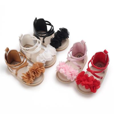 China Baby Shoes PU Flat Sandals and Slippers Flowers 0-1 Year Girls Fashion Boots First Walker White Girls Casual Sandals for sale