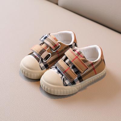 China New Breathable Spring And Style Autumn Baby Shoes Soft Soled Shoes Breathable Net Shoes Sneakers For Boys And Girls for sale