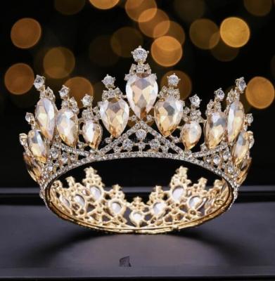 China New Alloy Fashion Lowest Price Wholesale Crystal Crown Royal Round Wedding for sale