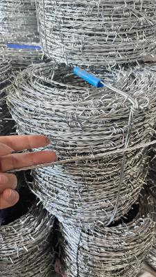 China barbed wire security fence security barbed wire blade barbed wire barbed wires galvanized  barbed wire farm fence barb wire barbed wire rolls for cattle for sale