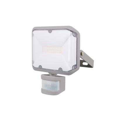 China Hot Sale High Quality IP44 Flood 20W Outdoor Camping Picnic Portable Light Sensor for sale