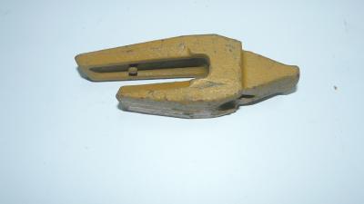 China 18S 30S Digger Bucket Adapter Customized Digger Spare Parts HRC 48 - HRC 52 For DH55 for sale