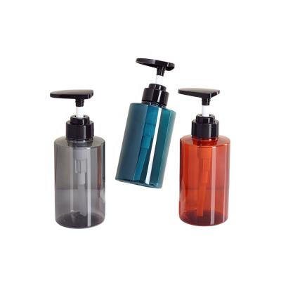 China Cosmetic Wholesale luxury 300ml 500ml shower gel Shampoo Conditioner cosmetic plastic packaging pump bottle with black head for sale