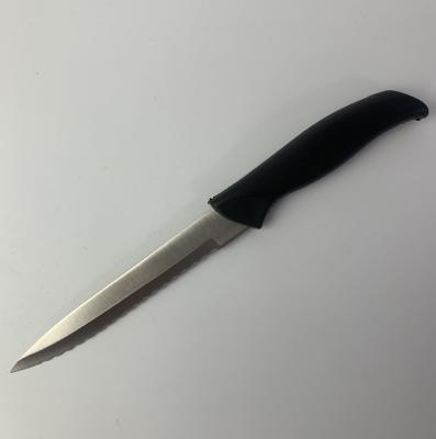 China Durable serrated utility knife black pp tpr handle for sale